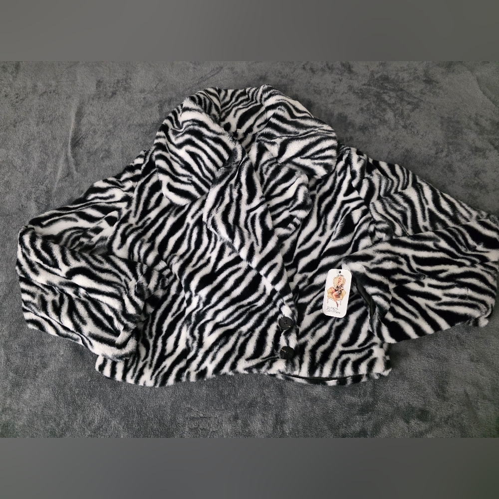 Chic Zebra Print Teddy Jacket